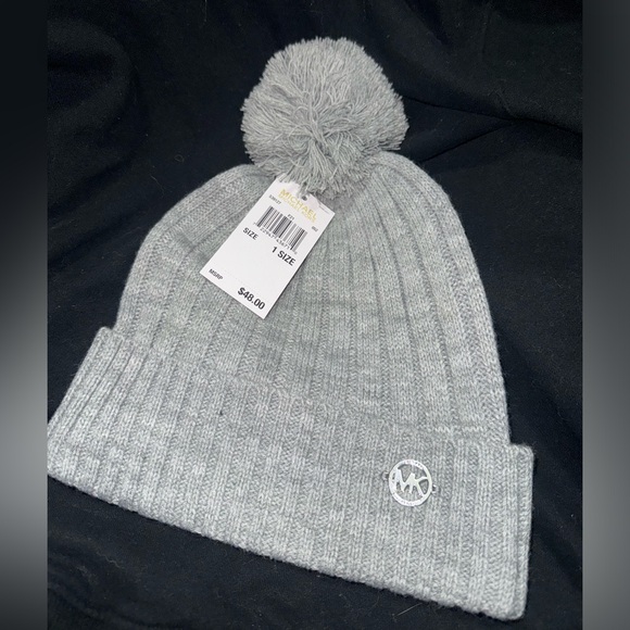 Michael Kors Winter Hat - Picture 1 of 2